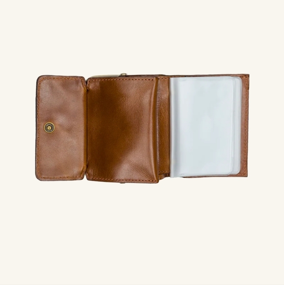 Astor Wallet and Scarf Set - Picture 8 of 10